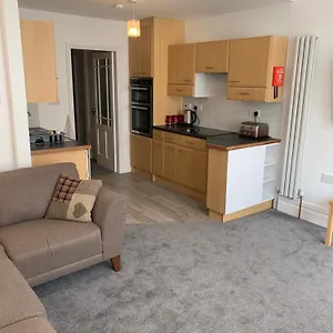 Delamere Ground Floor Flat Apartment